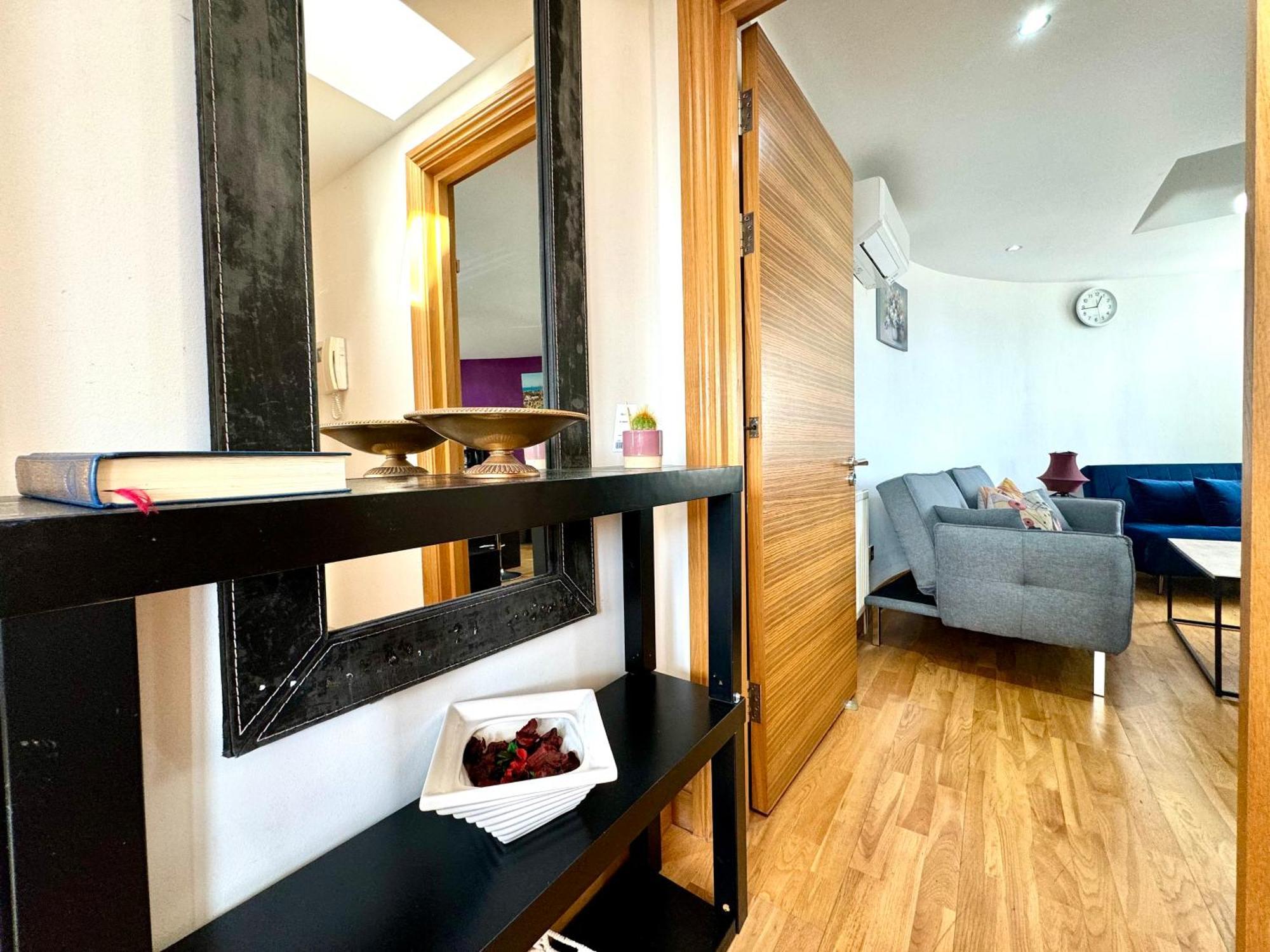 Chic 1 Bedroom Apartment Central London By Wild Exterior foto