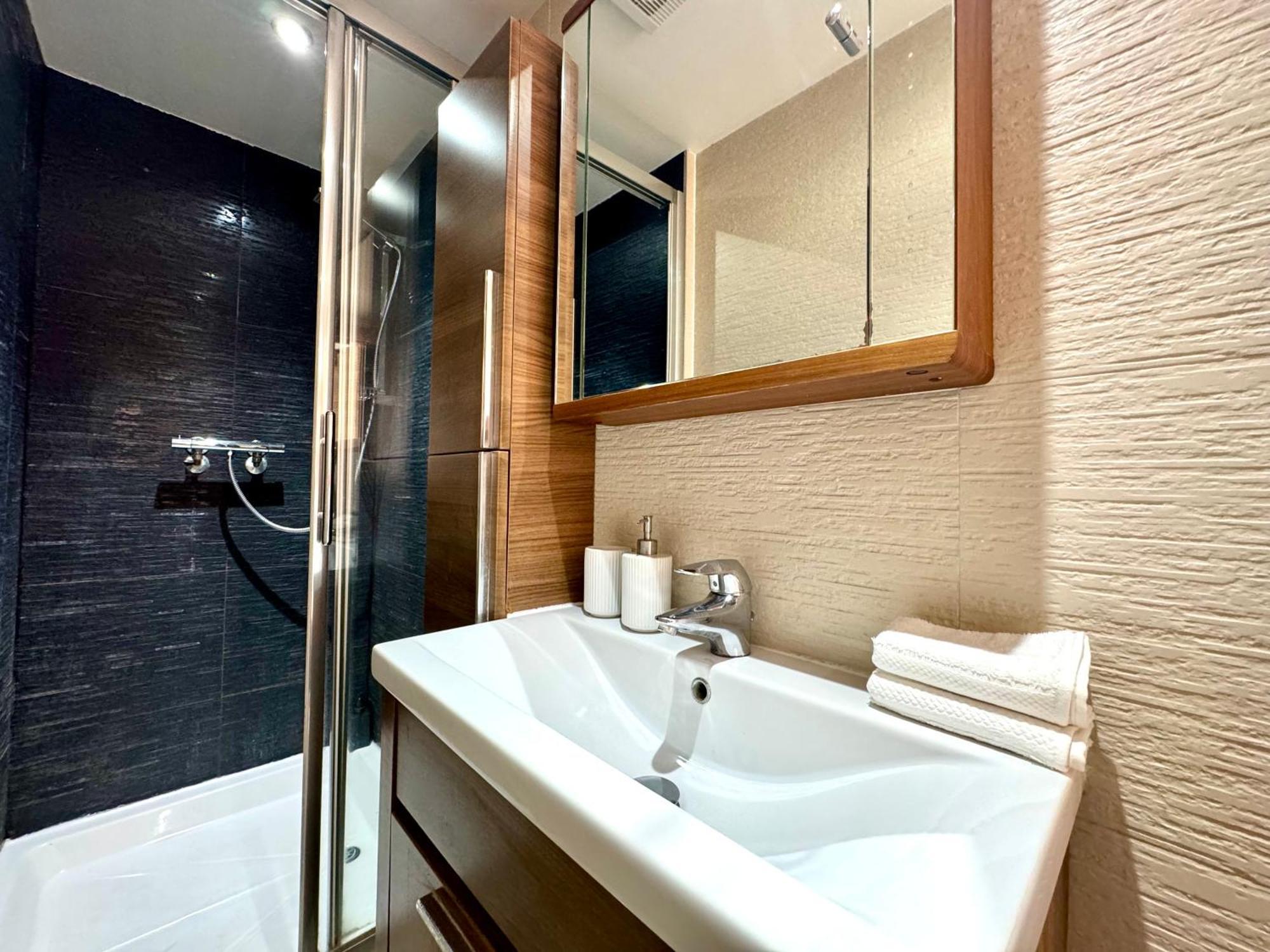 Chic 1 Bedroom Apartment Central London By Wild Exterior foto